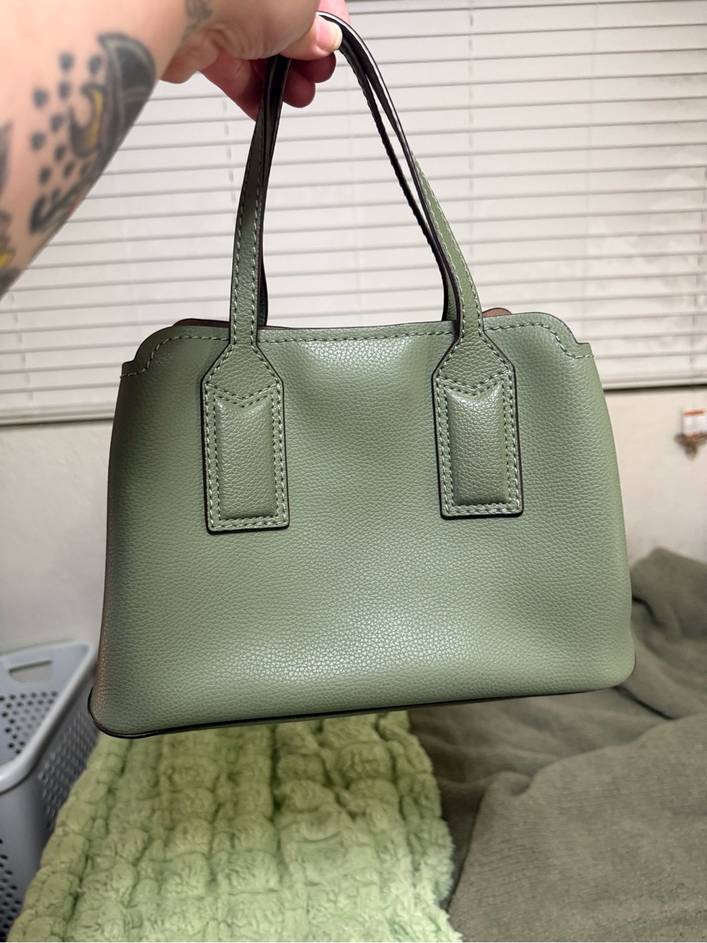 NWOT Marc Jacobs Pebble Leather Green Moss Editor Purse - Picture 2 of 8